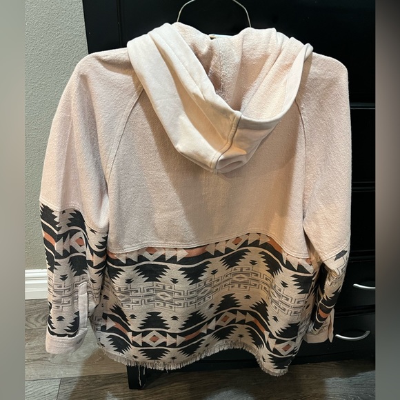 NWT Aztec Print Jacket - Picture 5 of 13